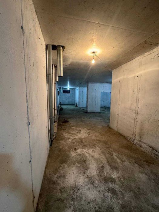 ЖК Баку цокольное помещение 134 м² 2 входа состояние коробка