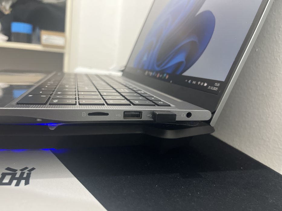 Ноутбук Hydra razor r7