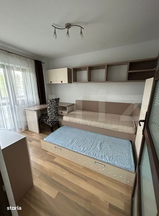Apartament 3 camere, etaj intermediar, 80 mp,  Belvedere