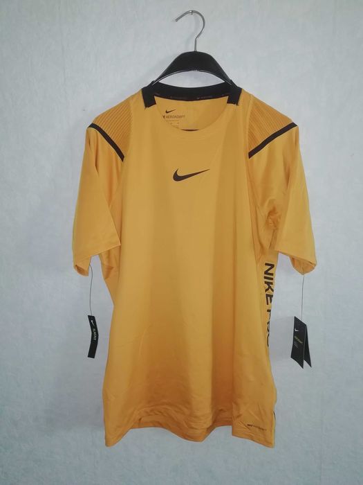 Nike Pro Aeroadapt нова оригинална тениска жълта фланелка мъжка размер М Slim Fit