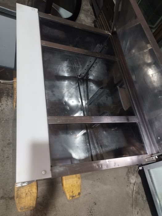 Хладилна маса / Саладета