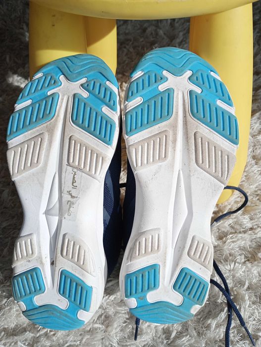 детски маратонки NIKE  и ADIDAS    
 МАТ-СТАР номер 37