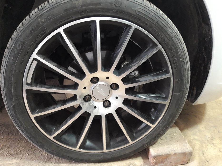 Продаеться сака диска и шина charmhoo  215/45  R17