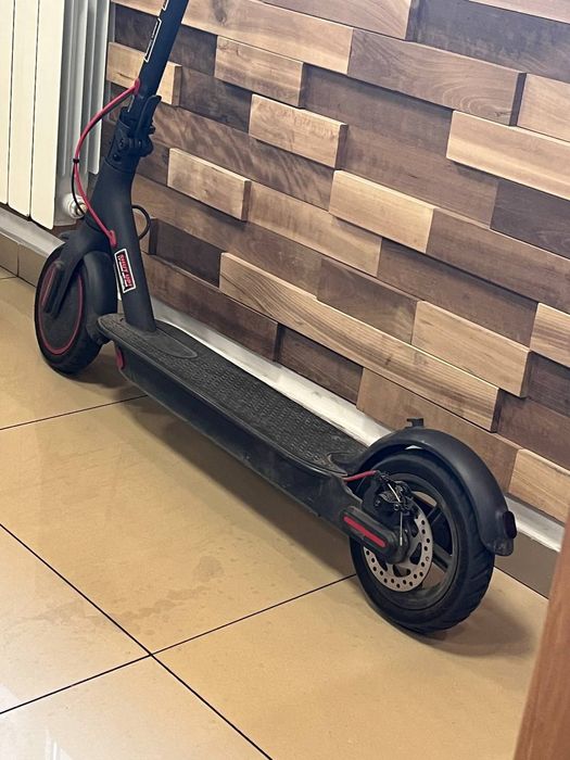 Электросамокат Xiaomi M365 Pro