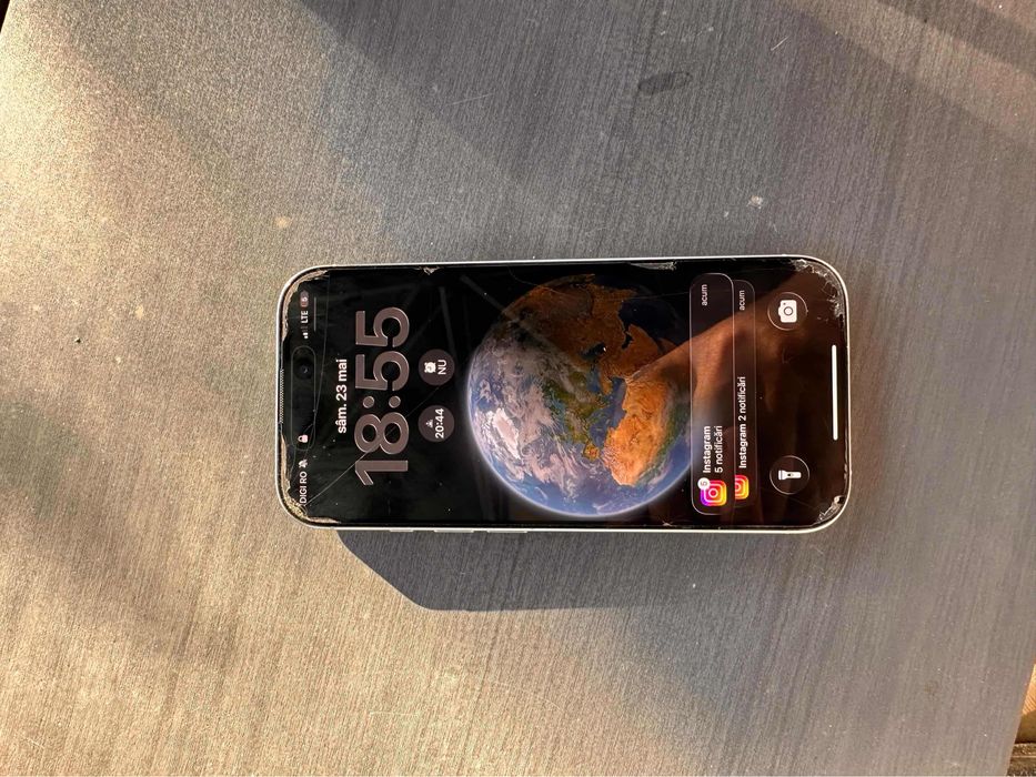 Iphone 16 pro 1 tera 100%