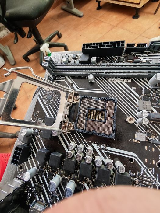 Placa baza H510M-K + INTEL i5 10400F