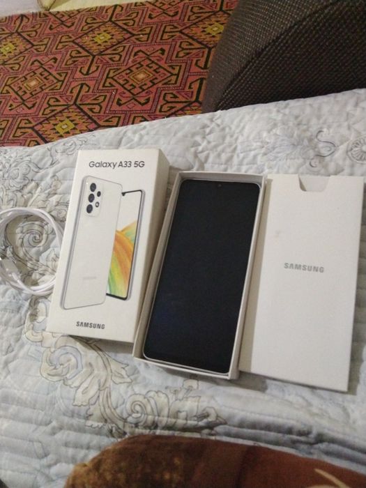 Продам телефон Samsung a33 новая