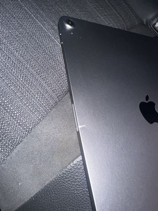 Vand tableta ipad air 11 m2 pentru piese