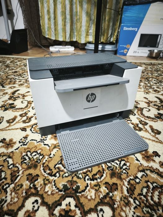 Принтер HP LaserJet M211dw