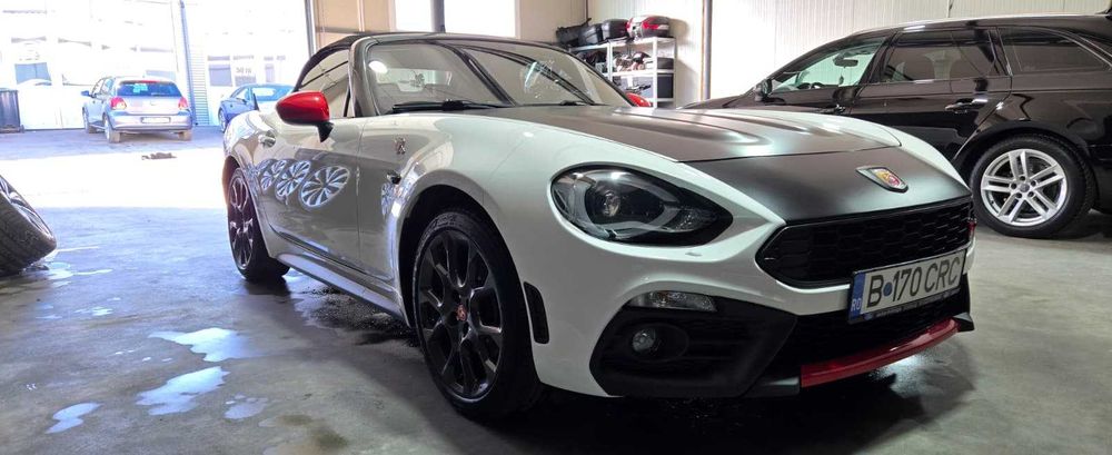 Abarth 124 Spider