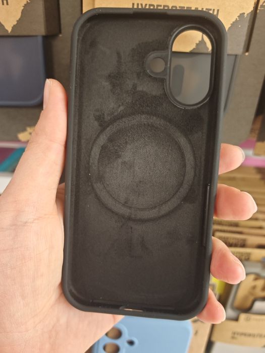 Iphone 17 Magsafe гърбове