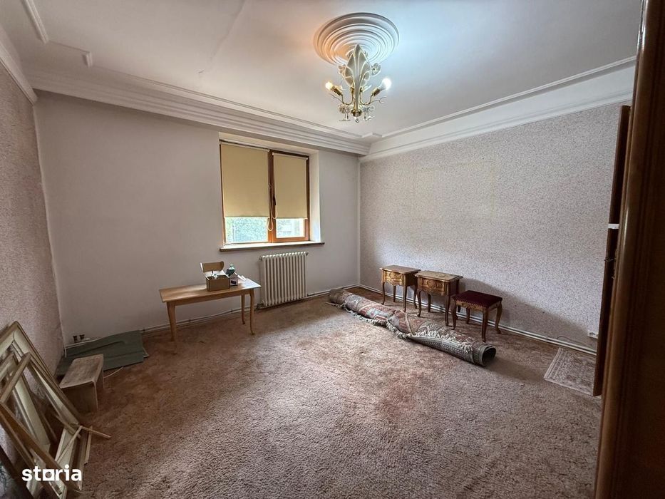 Apartament decomandat 3 camere Cuza-Voda