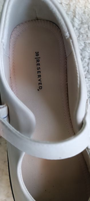 Страхотни сандали на reserved