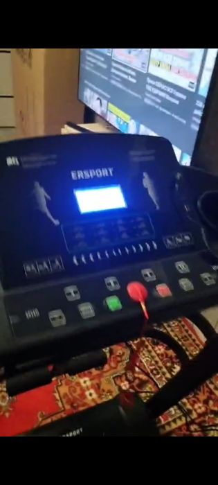 Продам беговую дорожку