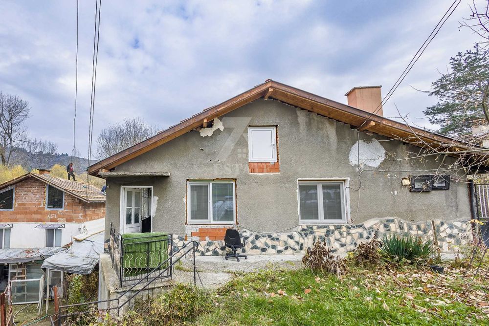 Продава се Къща в с. Владо Тричков, Област София-област - 107 кв.м за 421 €/кв.м - Снимка #1