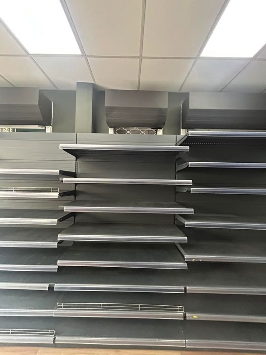 КРАЙСТЕНЕН СТЕЛАЖ ЗА МАГАЗИН СИВ 220 Х 120 СМ