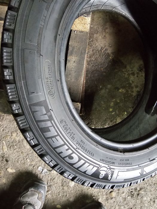 2 anvelope iarna 195 65 16C Michelin Agilis