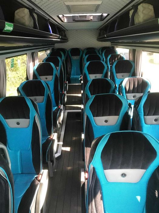 Transport persoane, inchirieri microbuze si autocare (7 loc-55 loc)