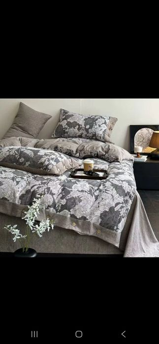 Льняное постельное белье с пуговками материал 100% лён .