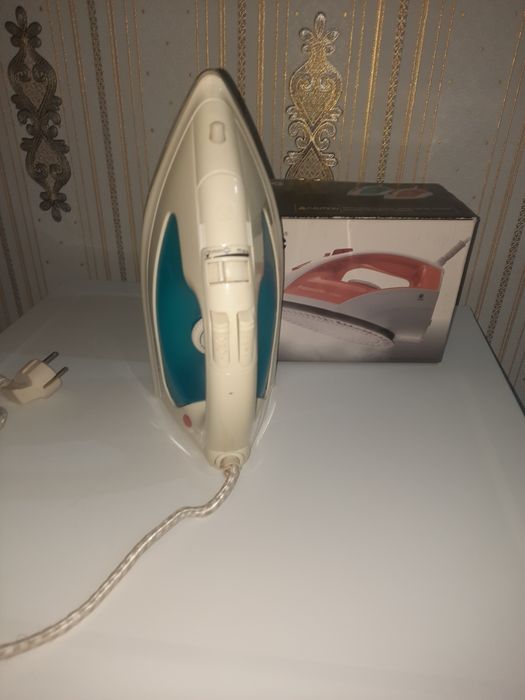 Утюг сотилади. Продам утюг