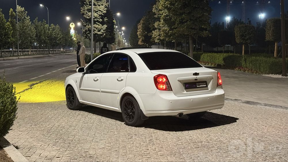 •Lacetti 2013 WHITE ANGEL•