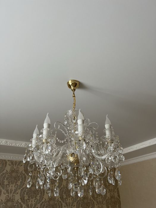 Люстра Чехия продам срочно