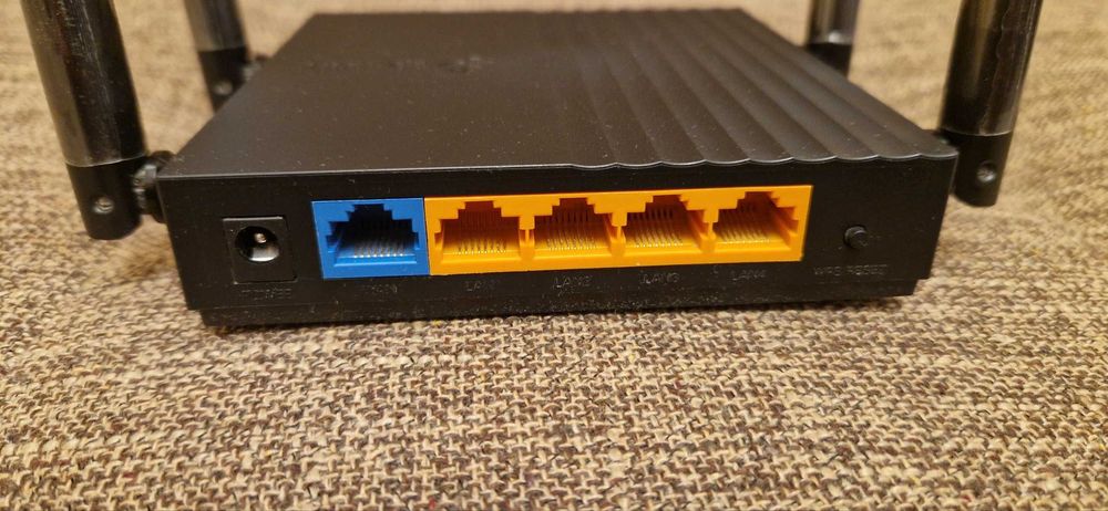 TP-Link Archer C64 V1 AC1200 двух диапазонный 2.4Ghz/5Ghz Wi-Fi роутер