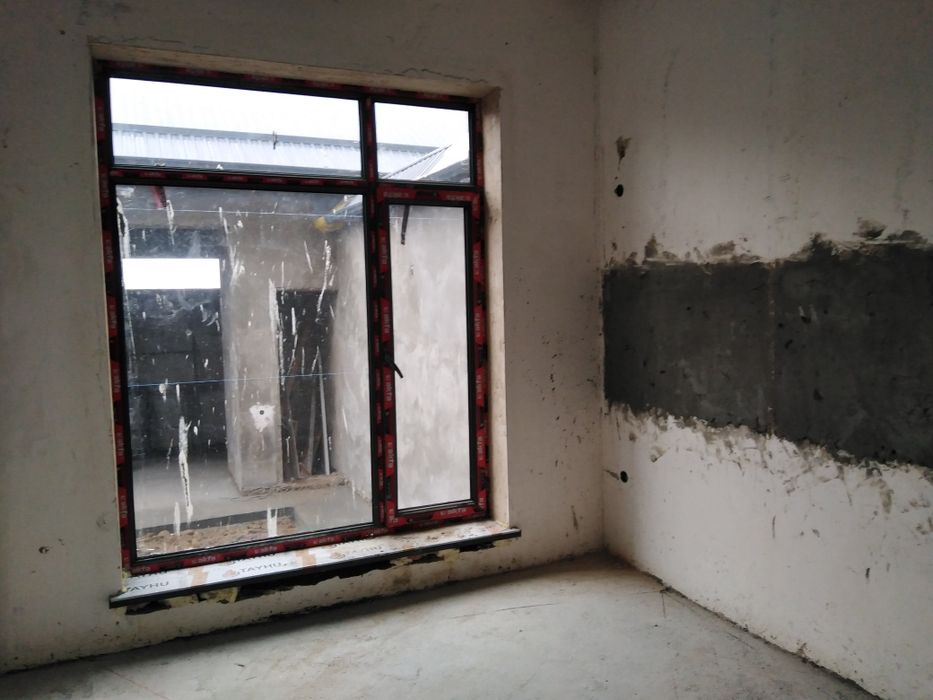 125.000у.е Охунбобоев Узумзор 2 сотик 6 комнатные  Евро Каробка 80%