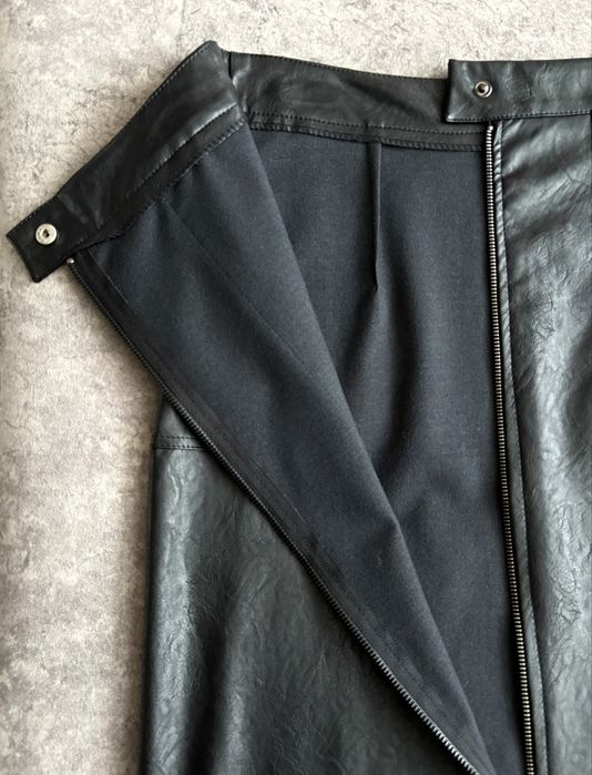 Кожанная юбка на молнии (эко-кожа)