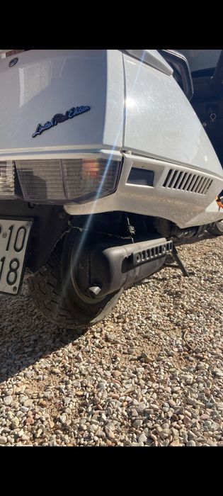 Honda Helix CN 250 maxiscuter