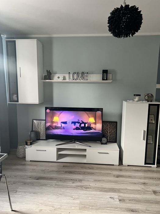 Inchiriez apartament
