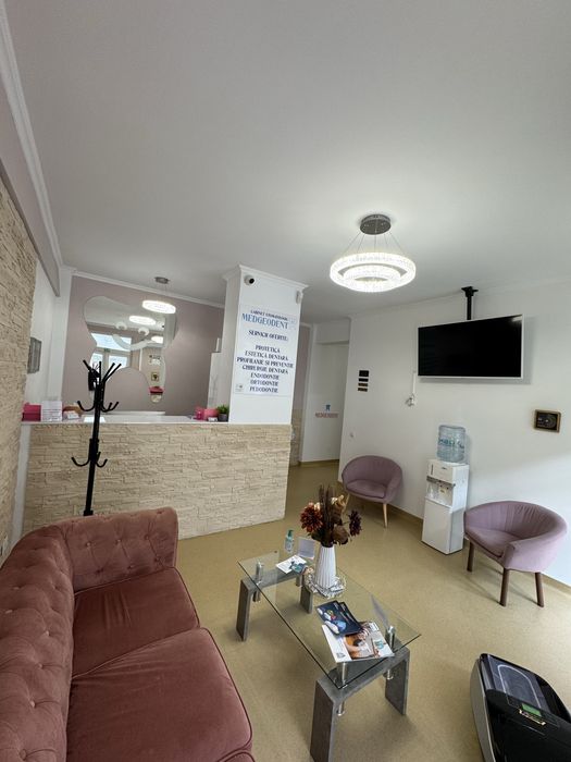 Clinica stomatologica si radiologie dentara  de vanzare