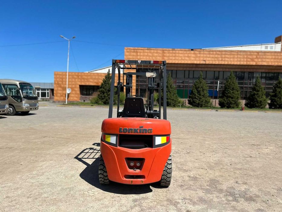 Вилочный автопогрузчик марки JAC модель  CPCD 30