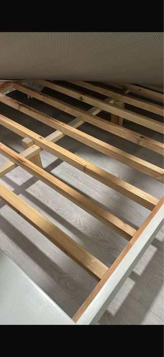 Прдается кровать двуспальная