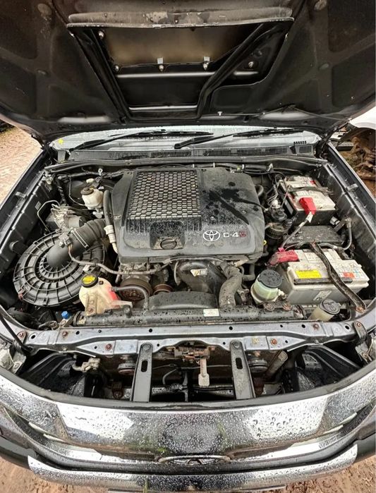 Dezmembrez Toyota Hilux 3.0 Invincible manual 2012-2015 1KD-FTV