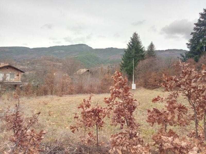 Продава се Парцел в Своге - 690 кв.м за 6 €/кв.м - Снимка #1