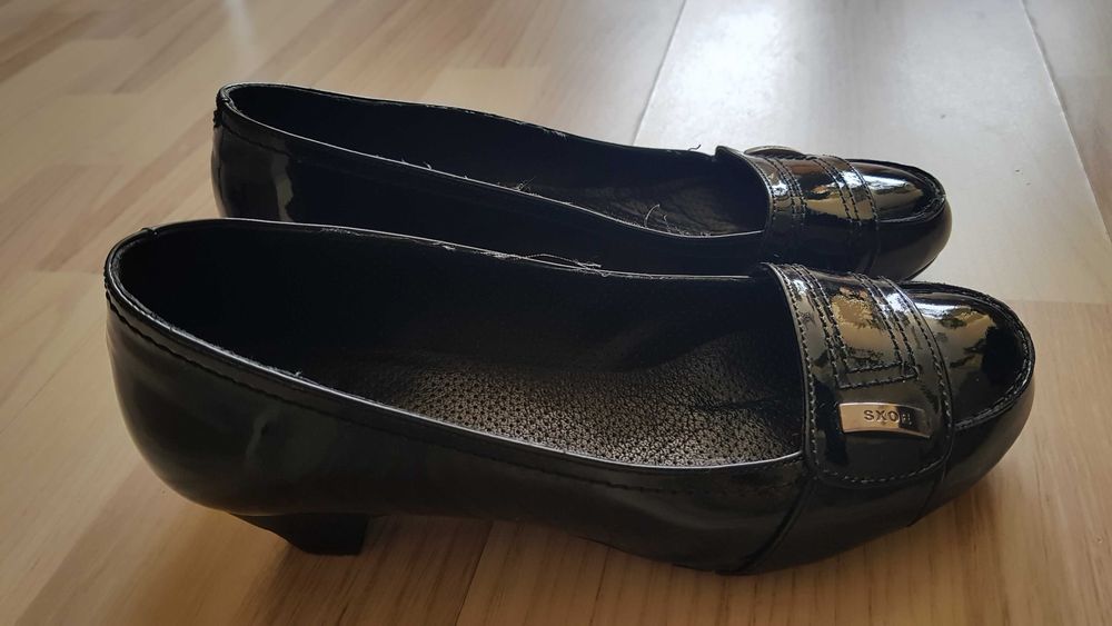 Елегантни обувки естествен кожен лак 37 номер