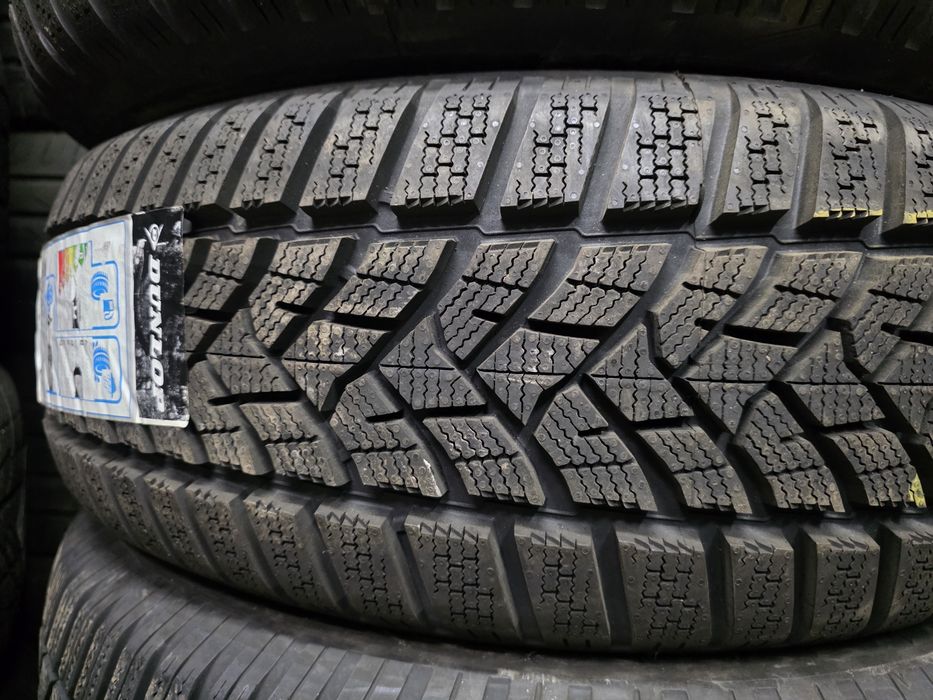 2бр Нови зимни гуми 215 65 16 - Dunlop