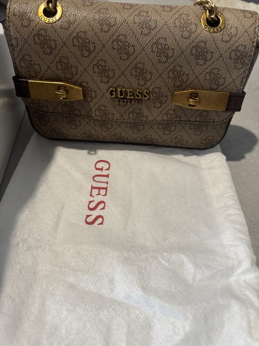 GUESS обувки като нови