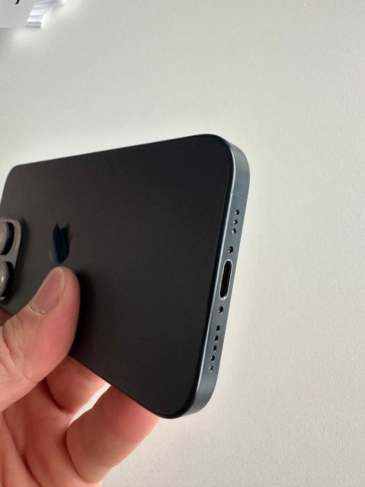 iPhone 15 Pro Blue Titan, pentru piese/ recarosare