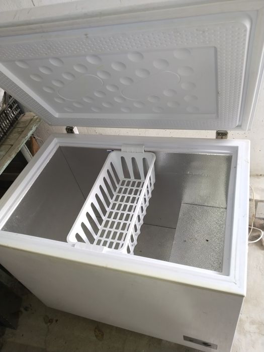 Морозильник сотилади