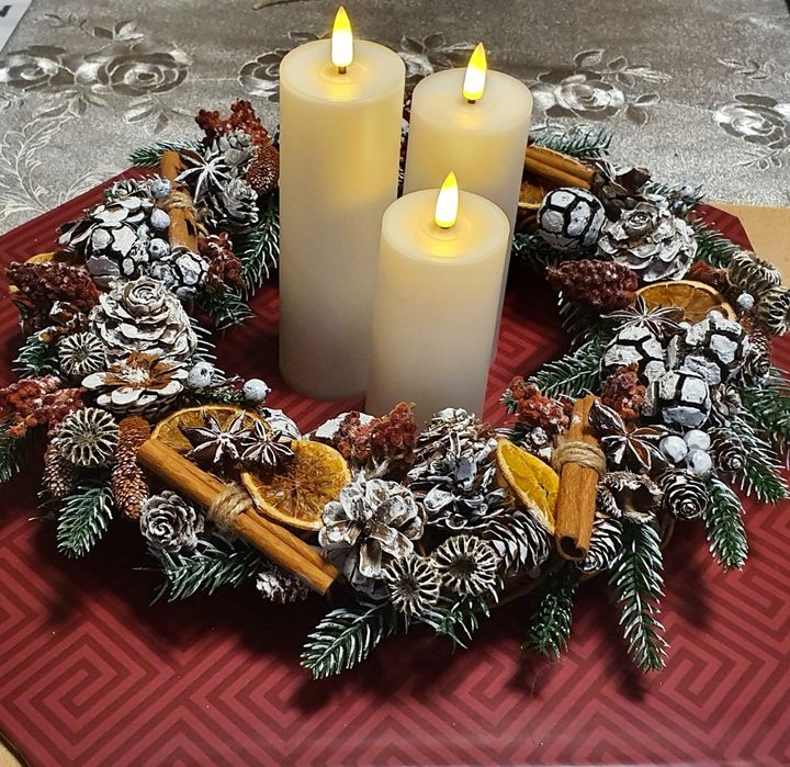 Коледни Венци - ръчна изработка