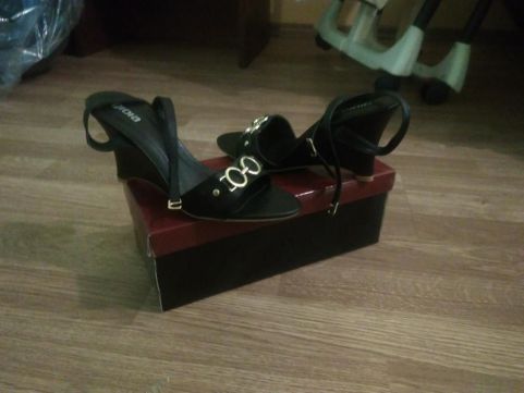 Дамски обувки   .