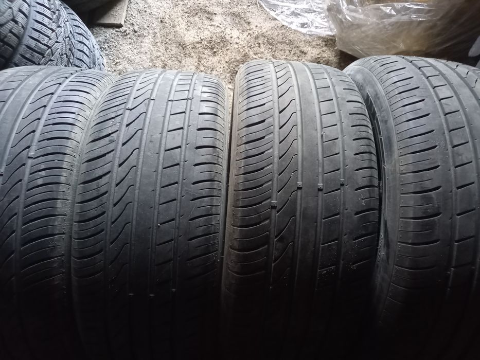 Продам шины на автомашину Естима