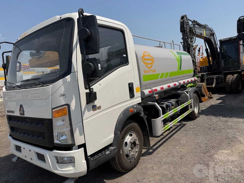 Vodovoz HOWO 4×2  (6 куб)  ВОДОВОЗ Weichai matorda Toshkentda tayyor