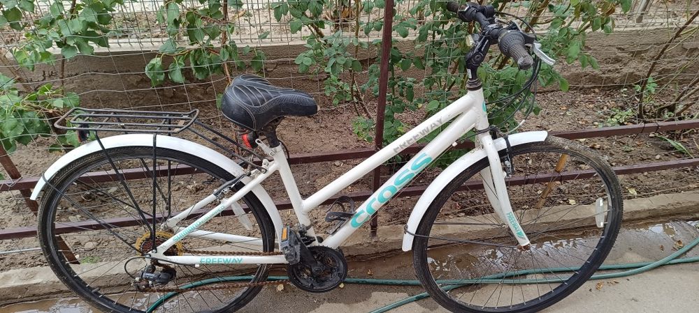 Set de 3 biciclete de vînzare .