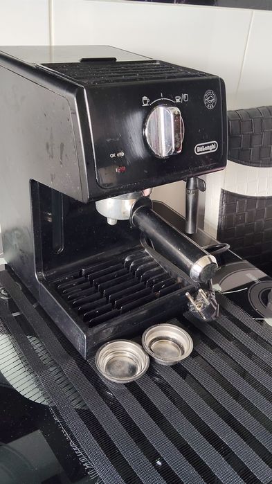 Espressor manual DELONGHI