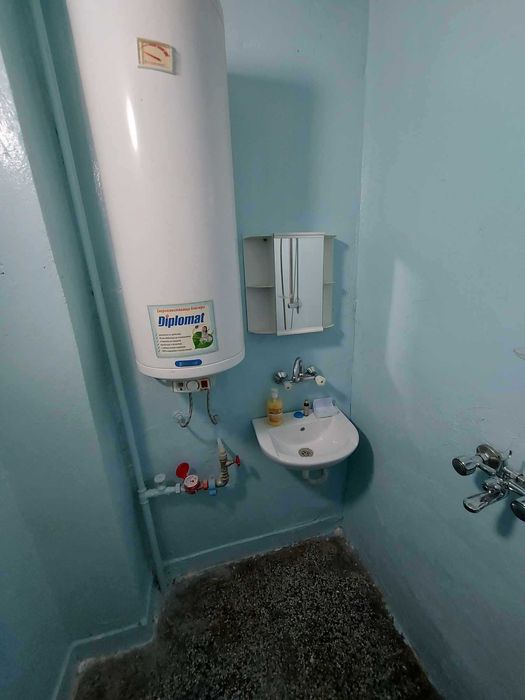 Двустаен апартамент, Под наем, кв. Запад 1