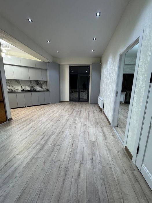 Квартира сотилади 2 мактаб