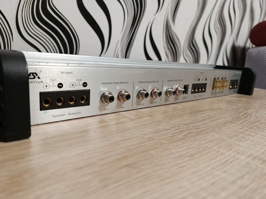 Усилвател ESX Quantum QE 900.4